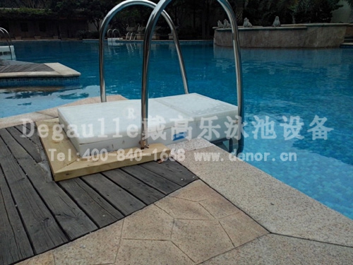 別墅泳池設備