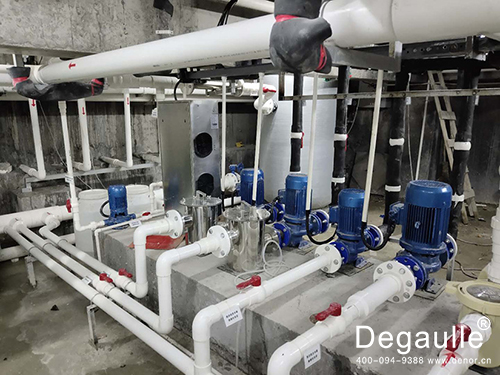 戴高樂(lè)泳池水處理設(shè)備